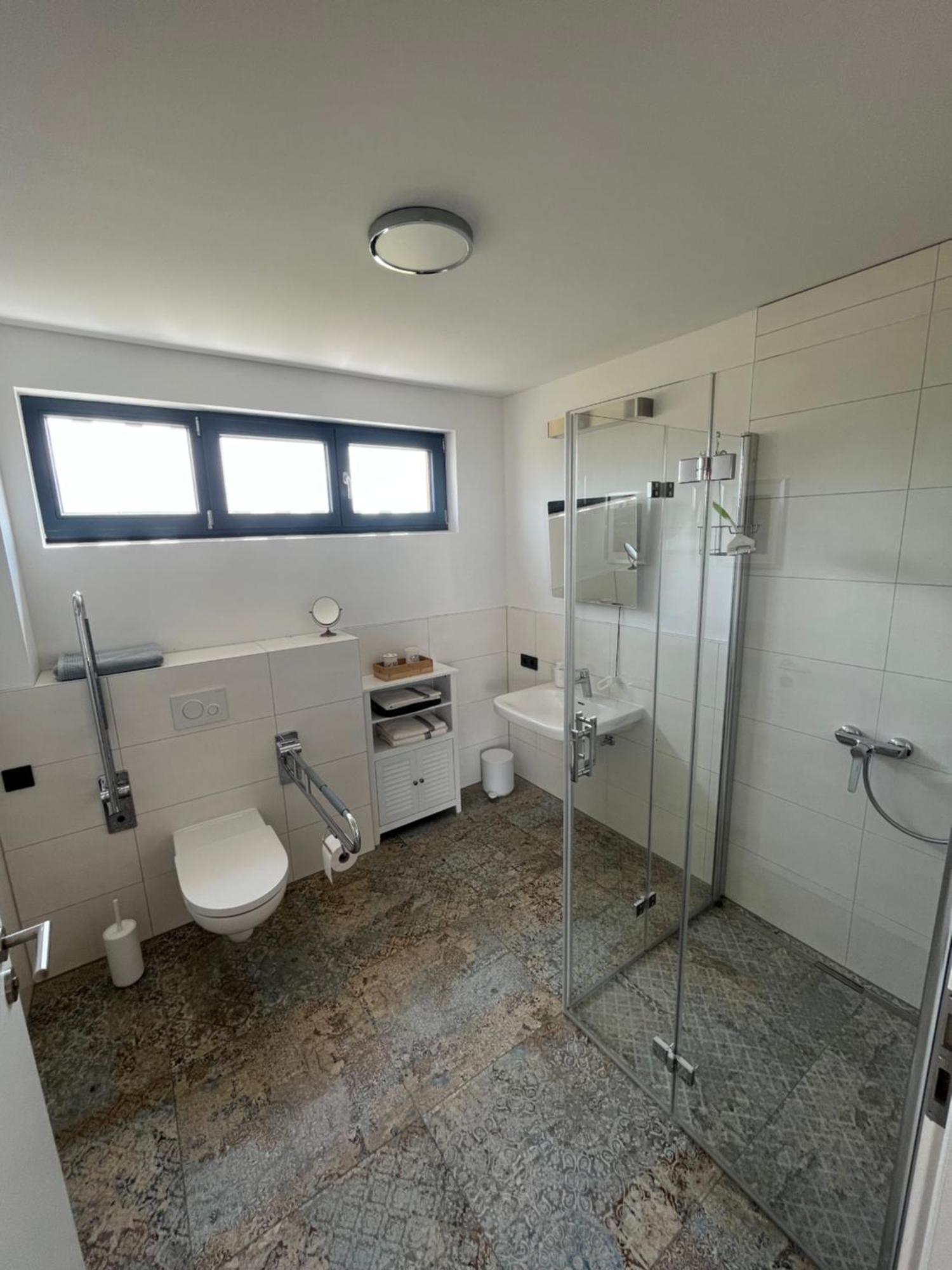 Moderne Barrierefreie Wohnung Auf Dem Land Bei Neuruppin Lichtenberg  Extérieur photo